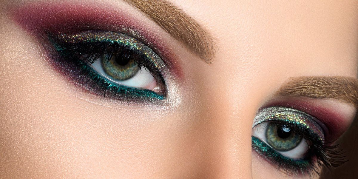 What Color of Eyeshadow Is Best for Green Eyes? 4 Options to Consider